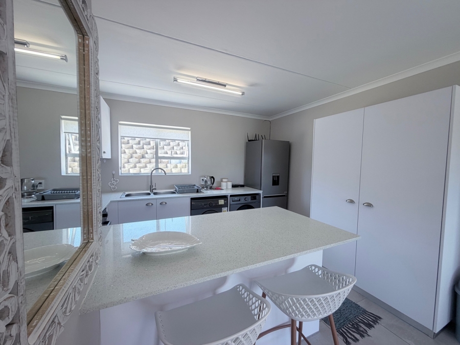 1 Bedroom Property for Sale in Bloubergstrand Western Cape